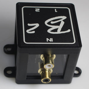 B2 Audio 1-to-2 Pair Cockbox RCA Splitter Distribution Block OPEN BOX